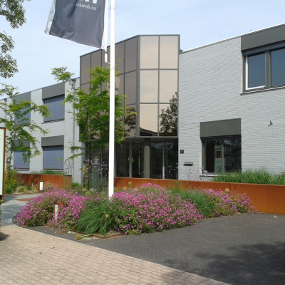 bedrijfstuin in bladel , lekker fleurig